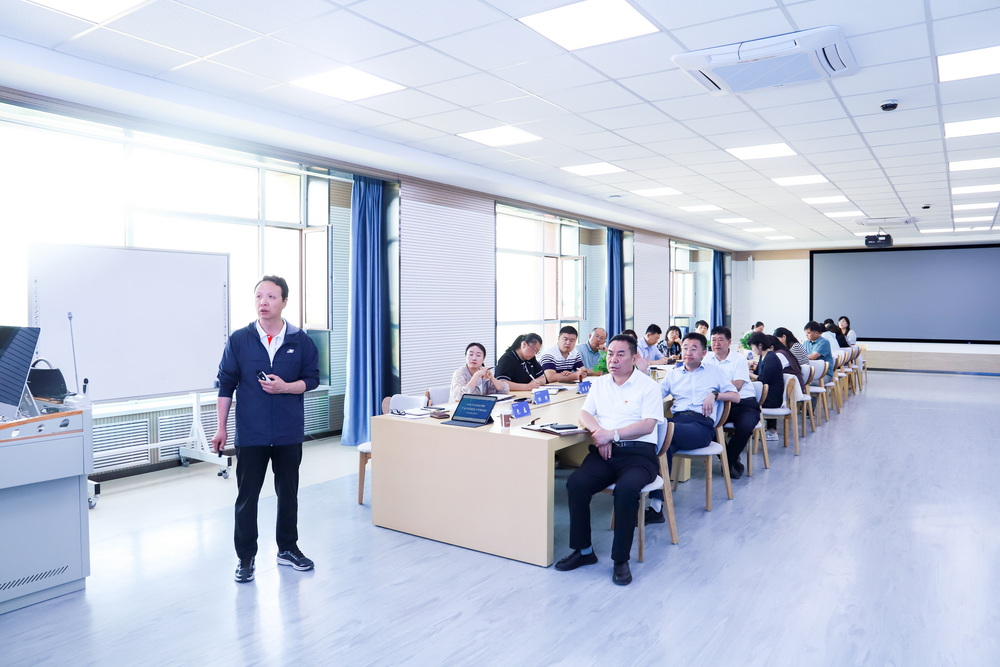 1694087303817070656.jpg 2023年9月6日 甘肃卫生职业学院产业学院建设工作推进会 (6)_调整大小.jpg