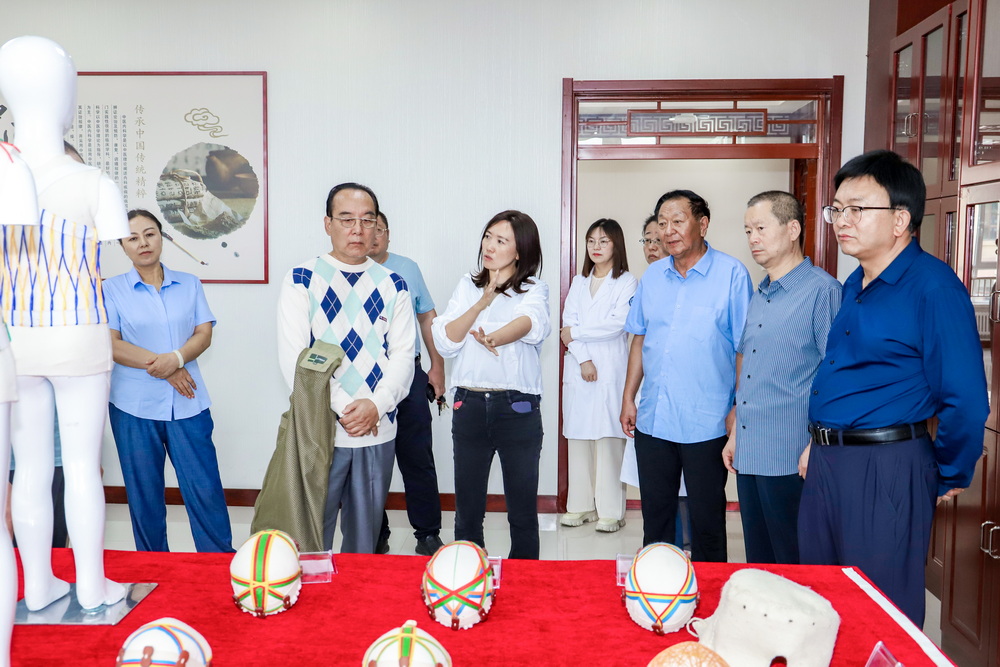 1695177409944059171.jpg 2023年9月18日 社会主义核心价值观南梁精神宣传教育考察、调研座谈会 (29)_调整大小.jpg